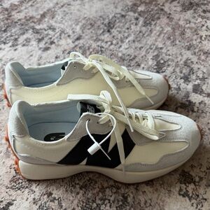 New Balance 327 Sneakers - NO BOX